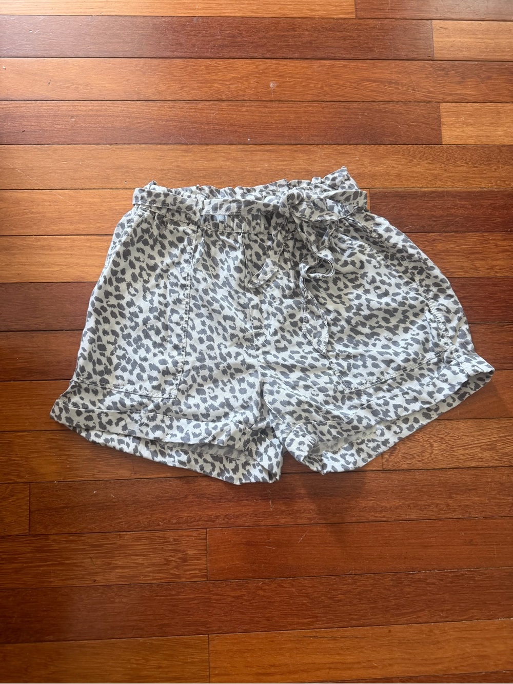aerie High-Waist Paperbag Leopard-Print Shorts - Gray and Cream